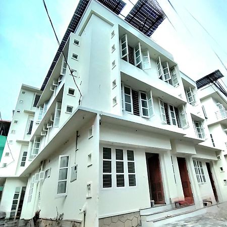 Sivasarass Rooms Thiruvananthapuram Exteriér fotografie